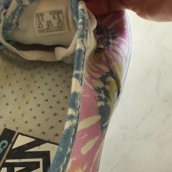 VANS Comfy Cush Sneakers - Picture 10 of 10